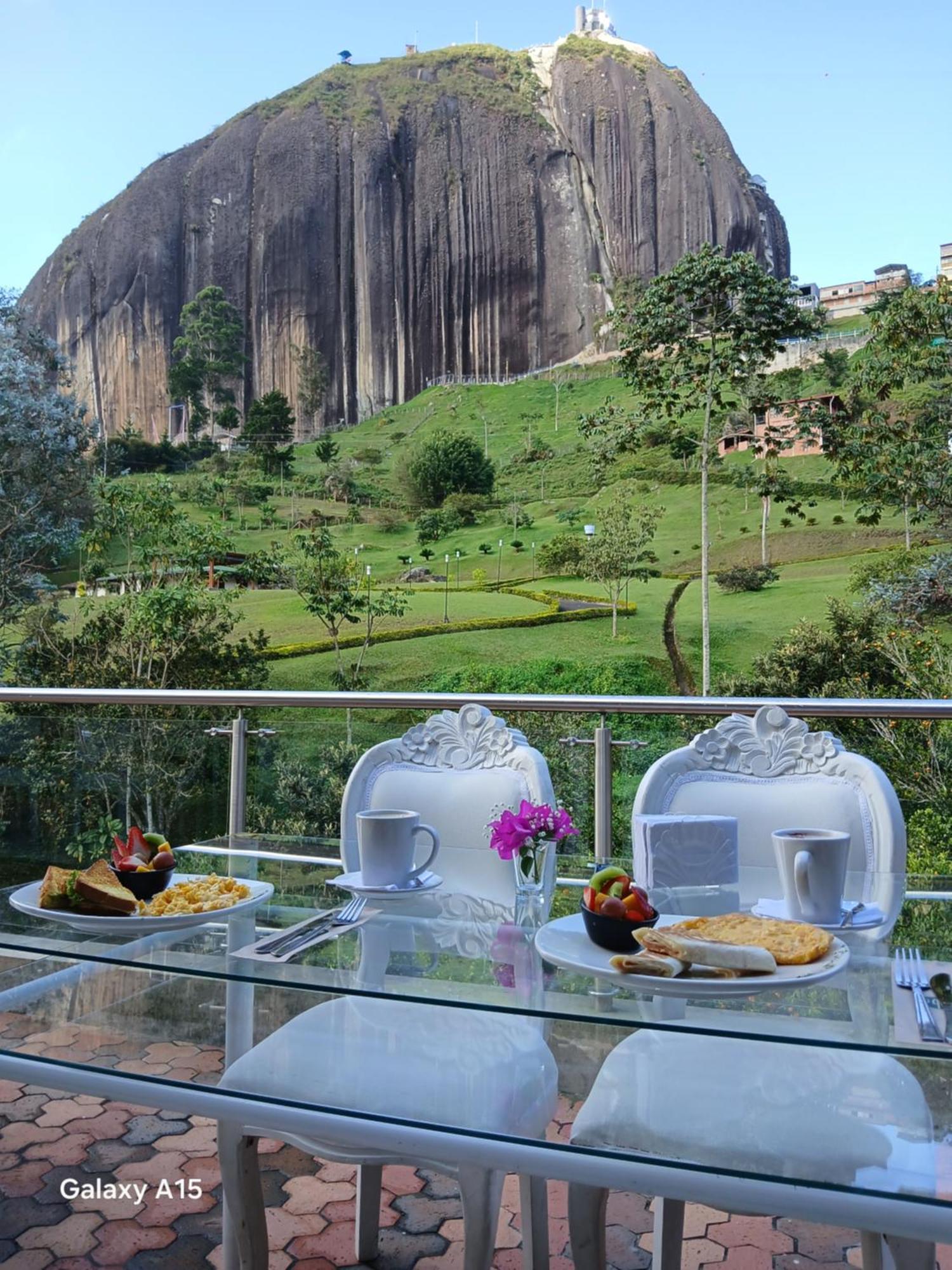 Piedra Del Penol Hotel Guatapé Exterior foto